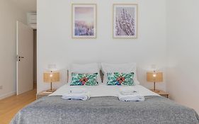 Campolide Lovely 2 Bedroom By Innkeeper
