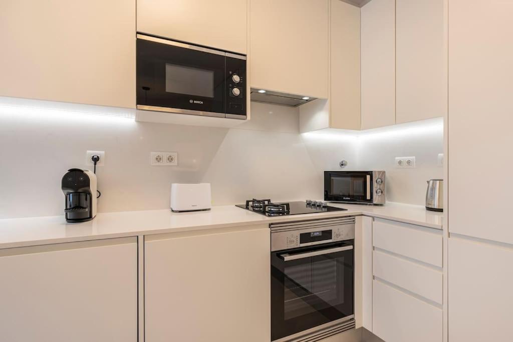 Campolide Lovely 2 Bedroom By Innkeeper Lisboa Extérieur photo