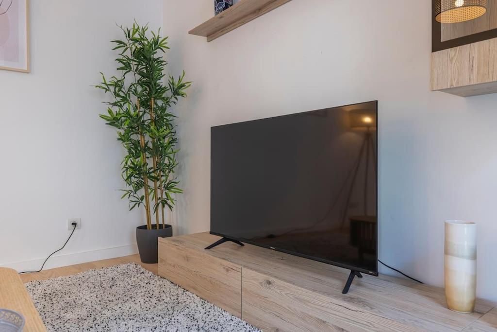 Campolide Lovely 2 Bedroom By Innkeeper Lisboa Extérieur photo